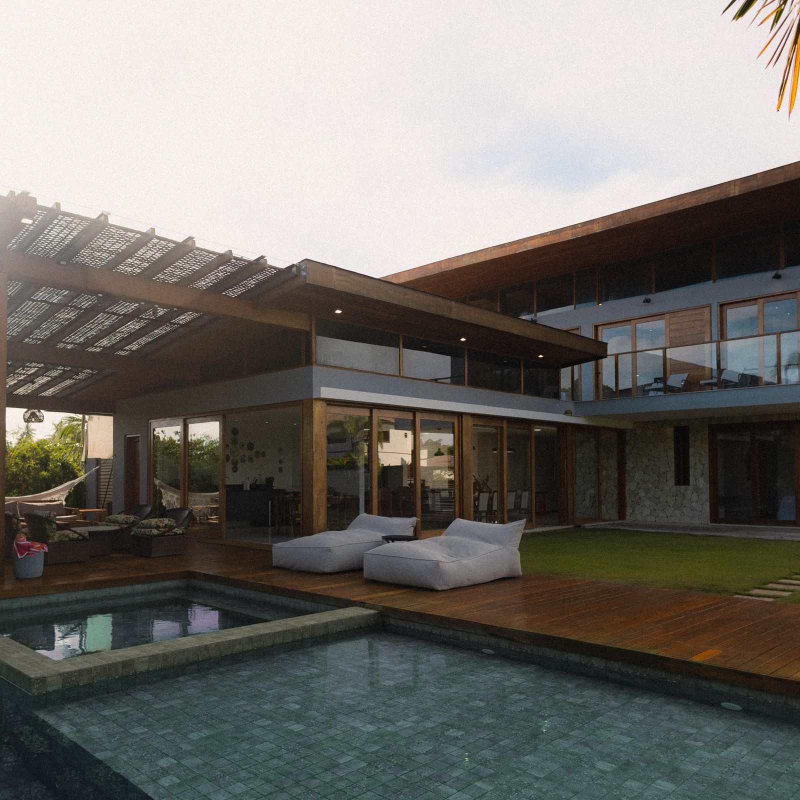 Villa jardín con piscina privada